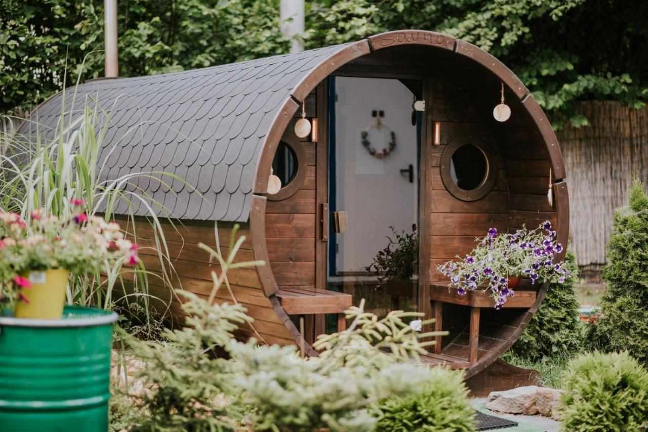 Aloha Glamp - Okragle Domki Przy Rzece - Balia I Sauna - Energylandia Zagornik ภายนอก รูปภาพ
