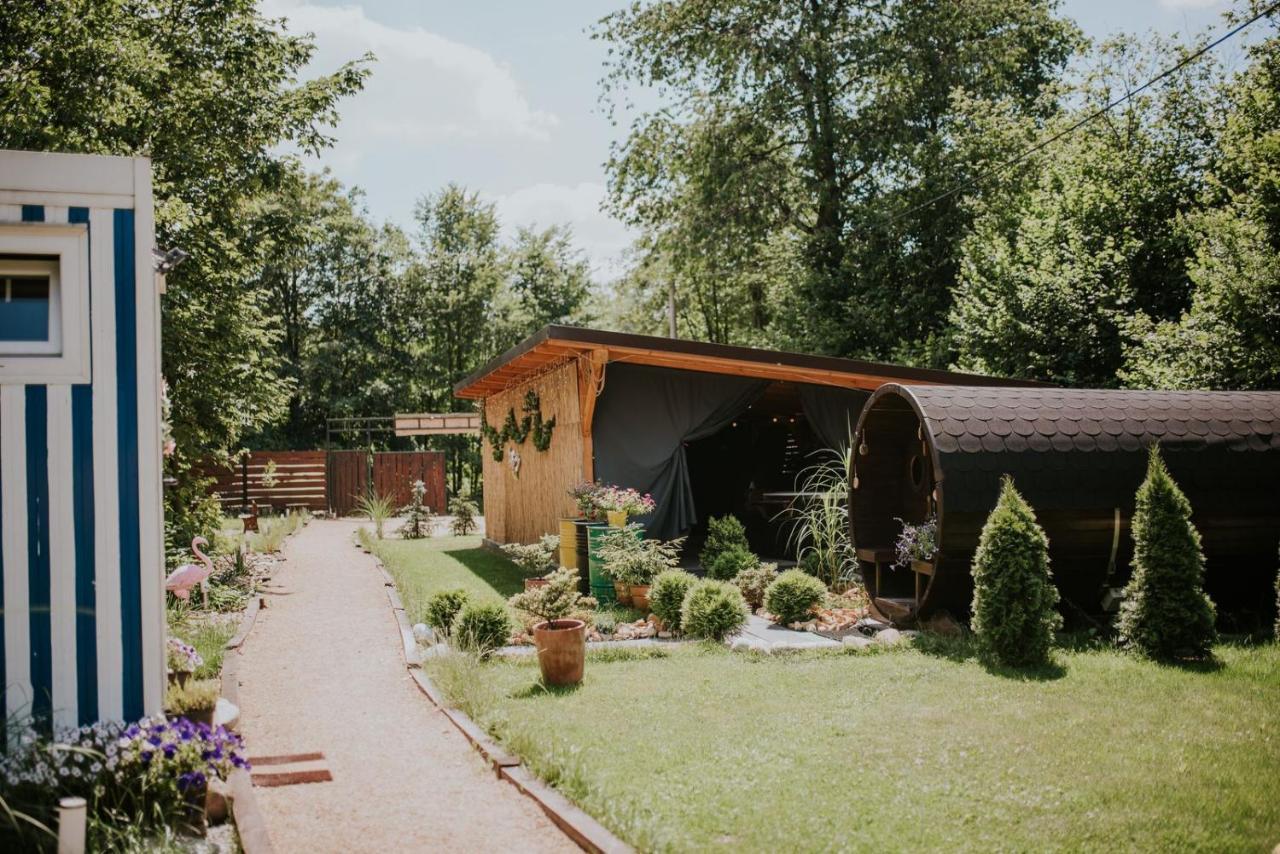 Aloha Glamp - Okragle Domki Przy Rzece - Balia I Sauna - Energylandia Zagornik ภายนอก รูปภาพ