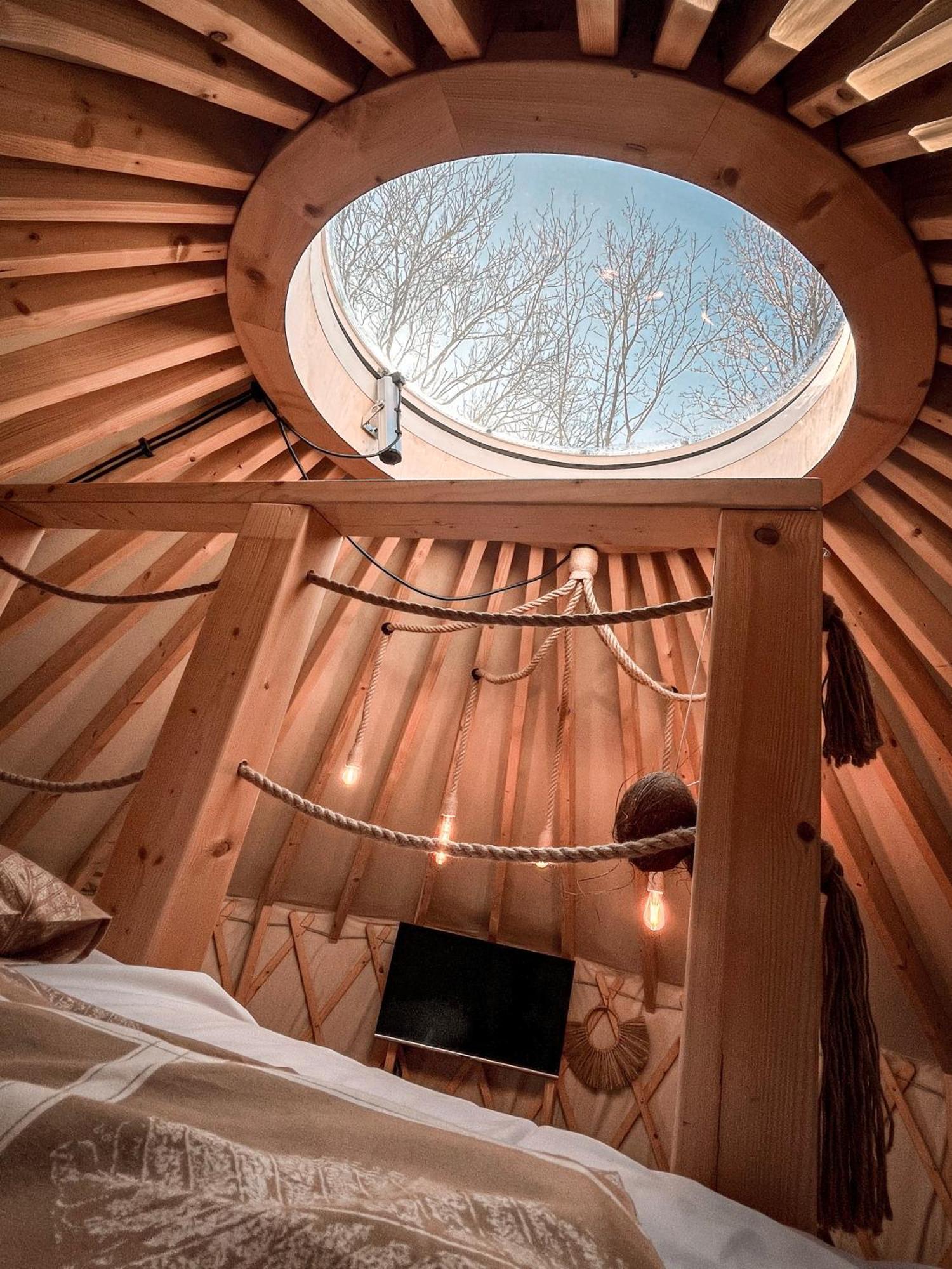 Aloha Glamp - Okragle Domki Przy Rzece - Balia I Sauna - Energylandia Zagornik ภายนอก รูปภาพ