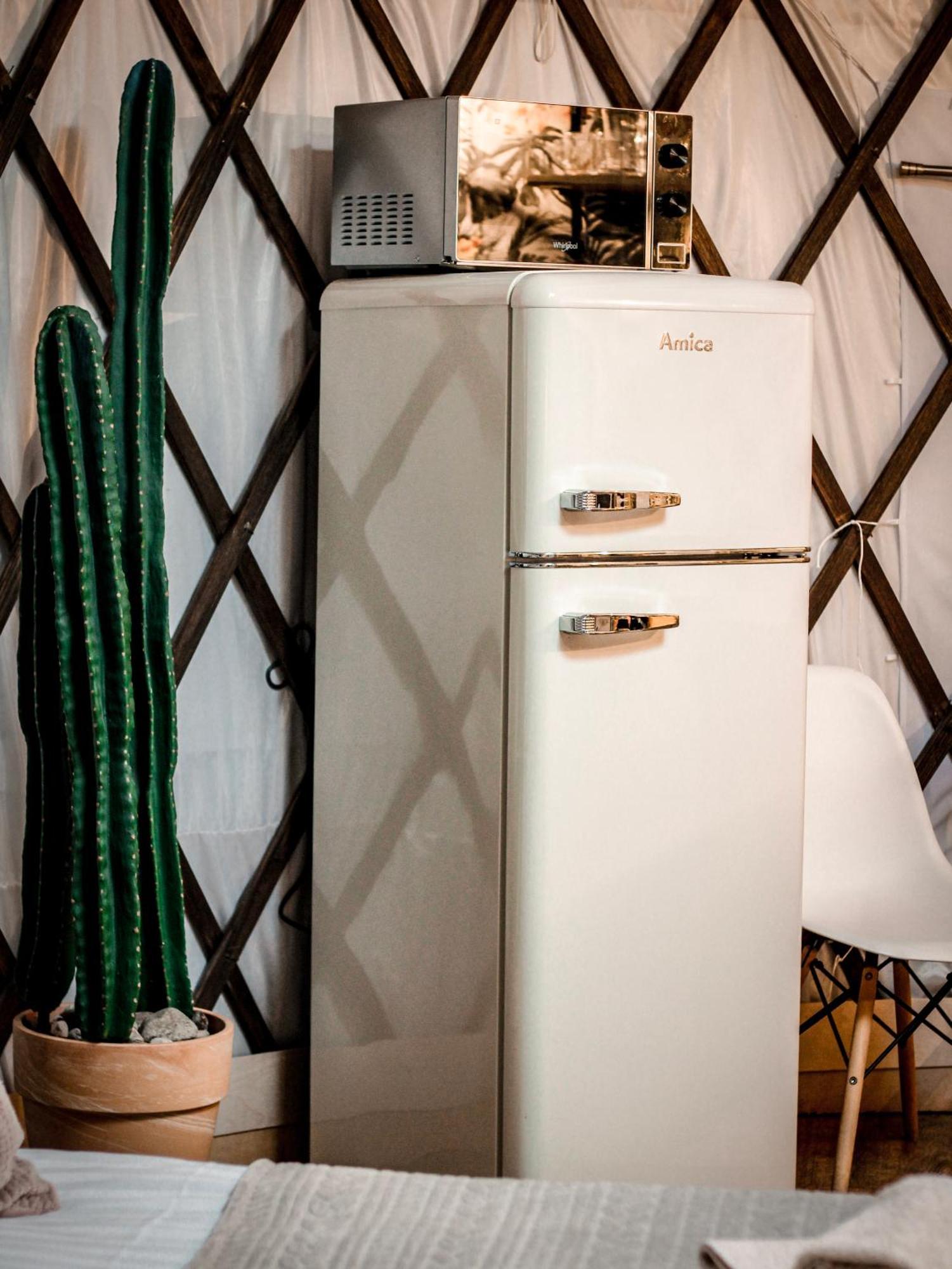 Aloha Glamp - Okragle Domki Przy Rzece - Balia I Sauna - Energylandia Zagornik ห้อง รูปภาพ