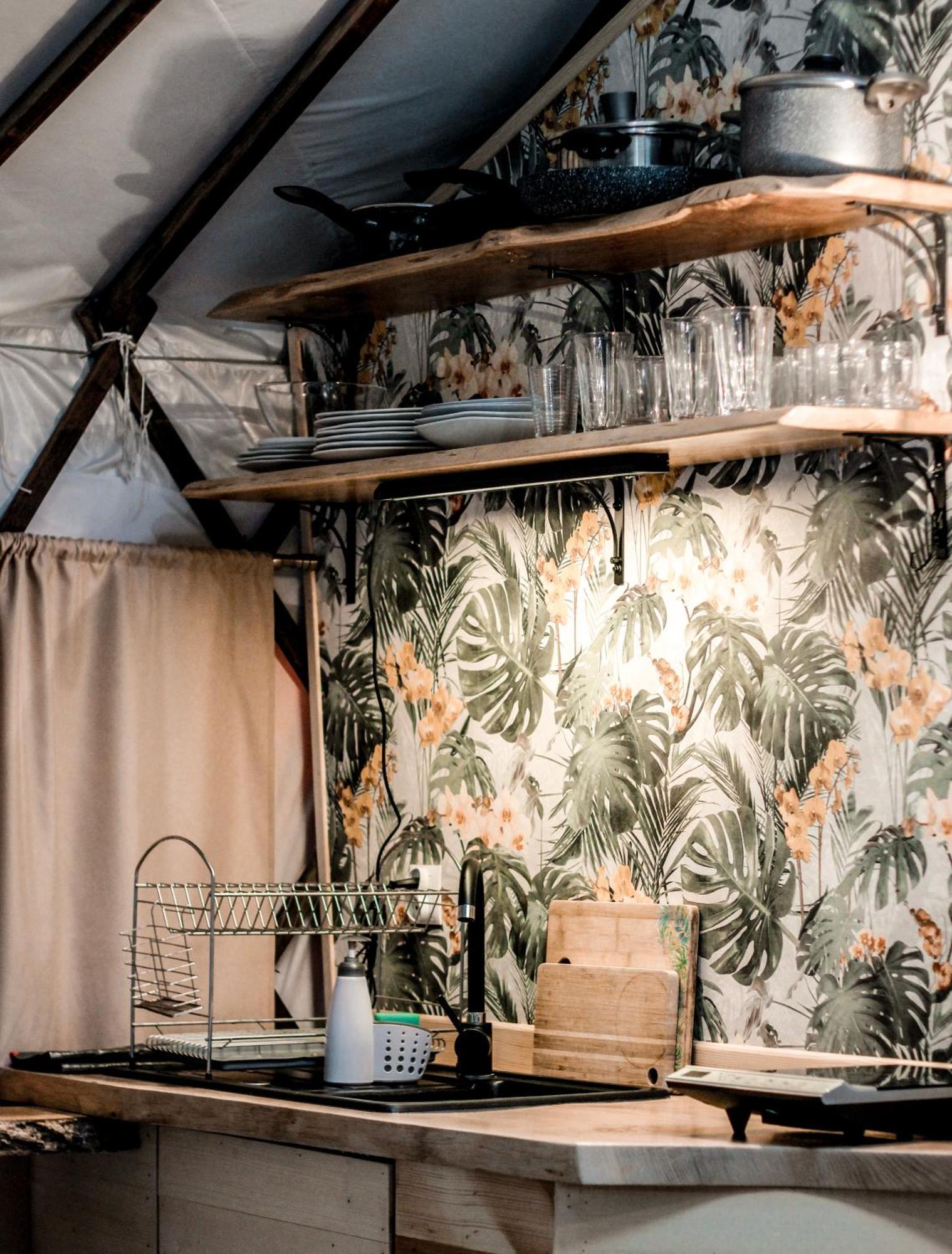 Aloha Glamp - Okragle Domki Przy Rzece - Balia I Sauna - Energylandia Zagornik ห้อง รูปภาพ