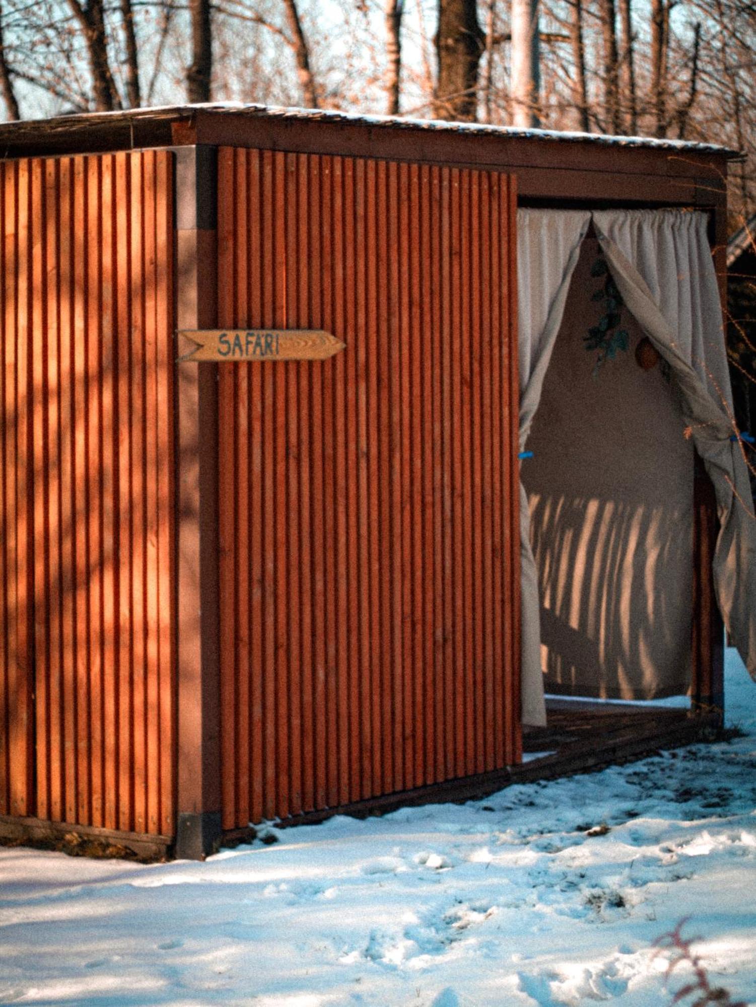 Aloha Glamp - Okragle Domki Przy Rzece - Balia I Sauna - Energylandia Zagornik ภายนอก รูปภาพ