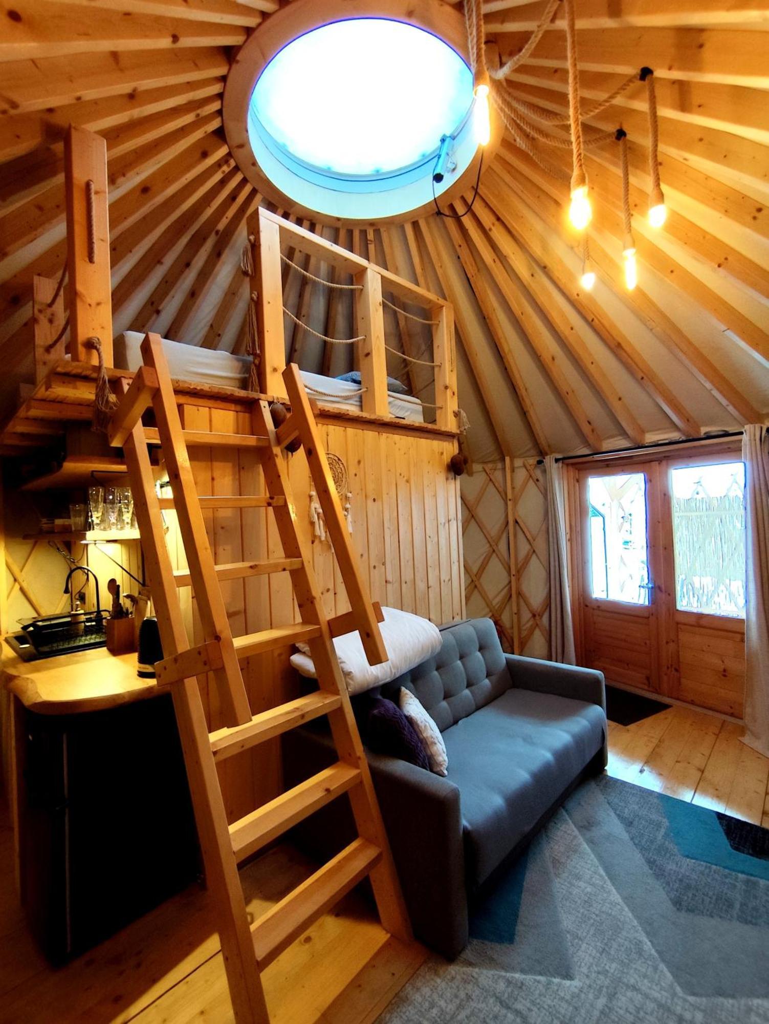 Aloha Glamp - Okragle Domki Przy Rzece - Balia I Sauna - Energylandia Zagornik ภายนอก รูปภาพ